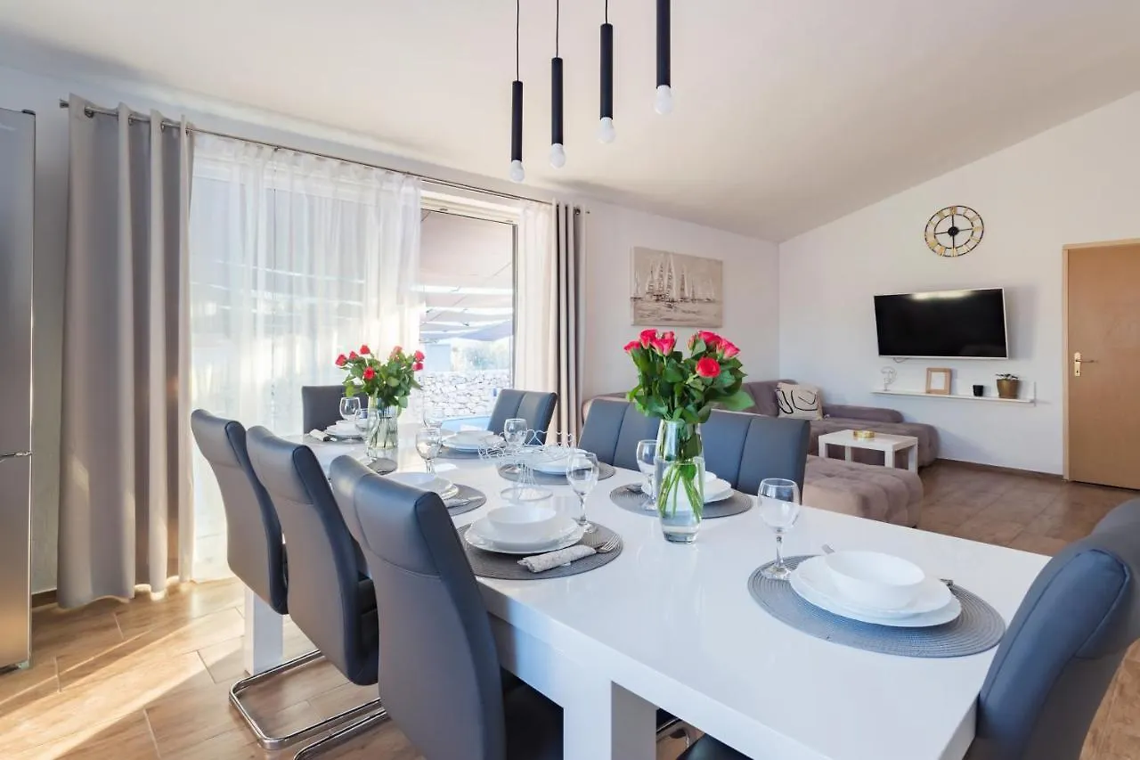 Kuca Za Odmor Cvita Zadar Holiday home