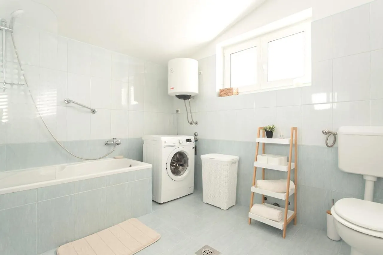 Holiday home Kuca Za Odmor Cvita Zadar